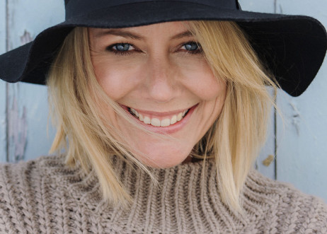 Model: Melanie 86124