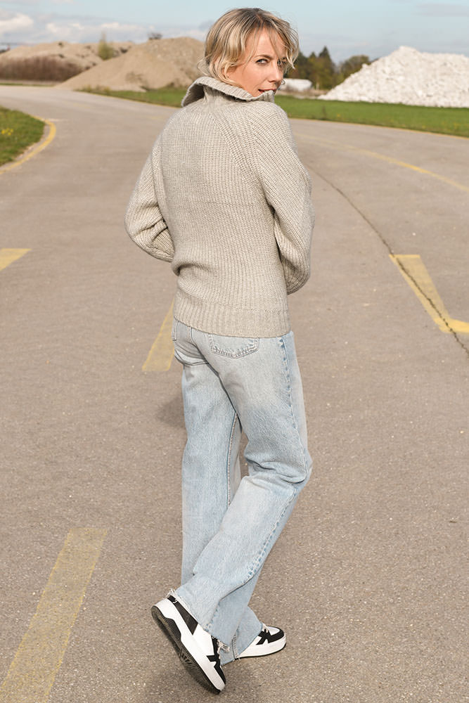 Model: Melanie 105693