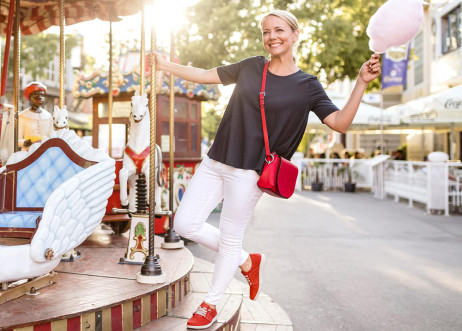 Model: Melanie 60747