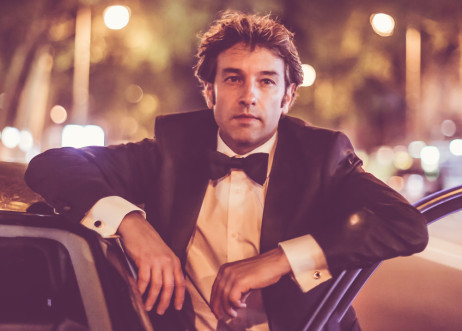 Model: Christian 33772