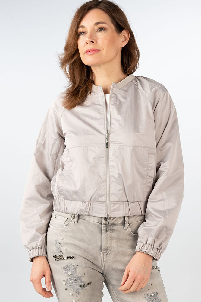 Model: Alexandra 100552