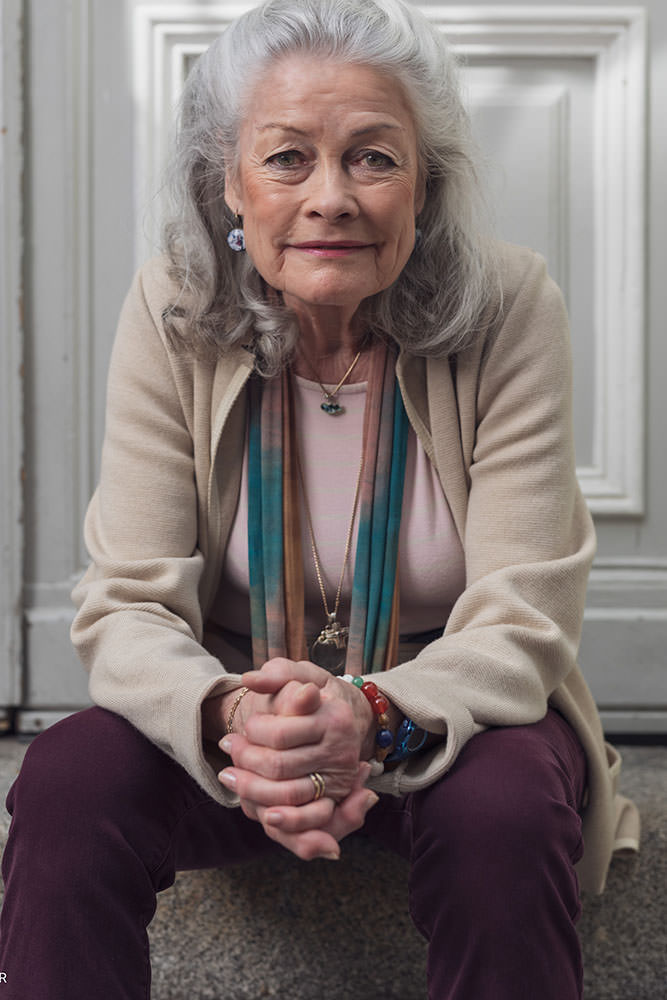 Model: Friederike 89698