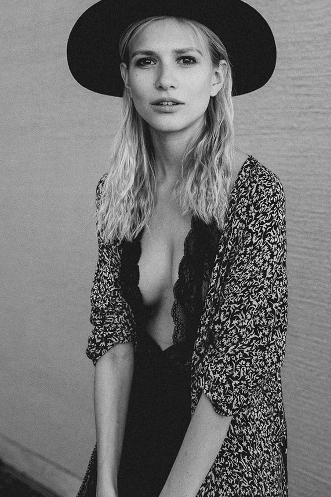 Model: Veronika 63757