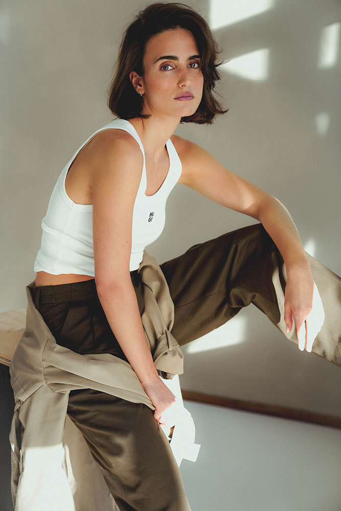 Model: Laura 106284