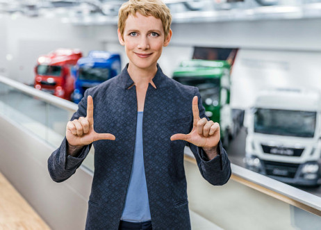 Model: Angelika 52302