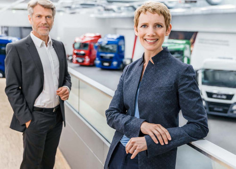 Model: Angelika 52304