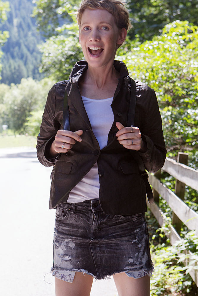 Model: Angelika 54699