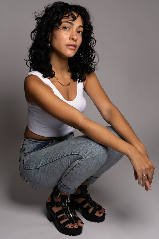 Model: Esther 112363