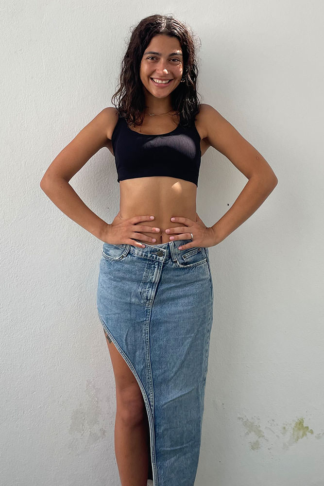 Model: Esther 112369