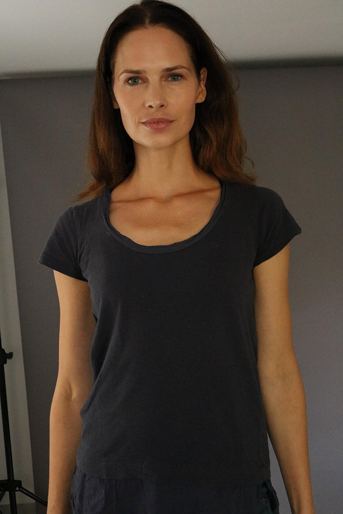 Model: Nicole 66389