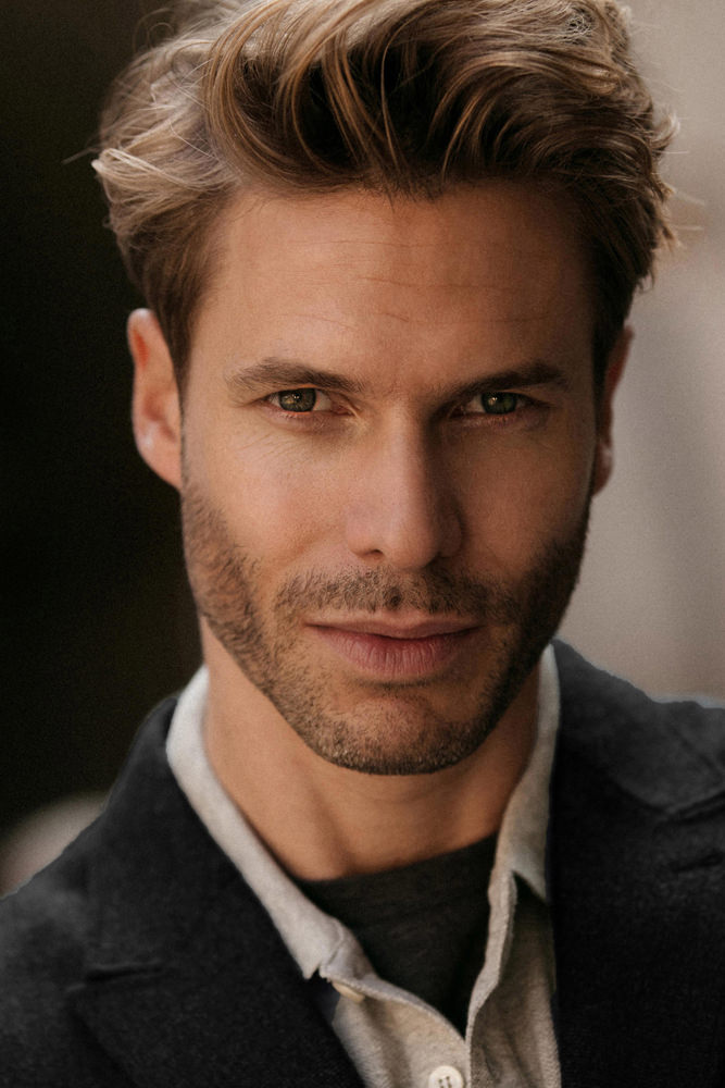 Model: Christian 45959