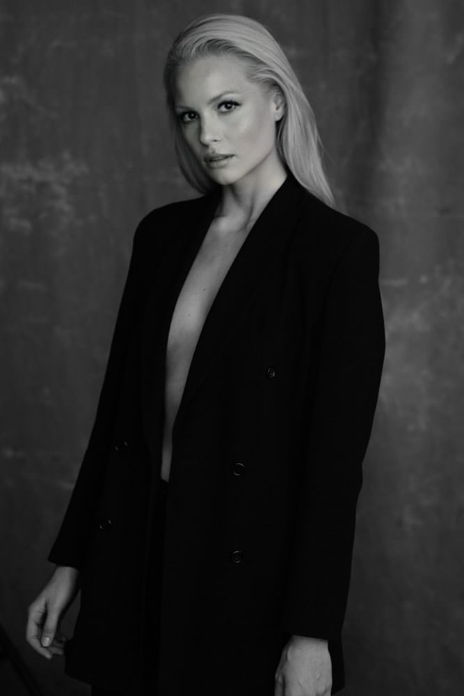 Model: Barbara 118025