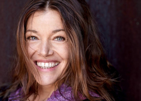 Model: Jennifer 51872