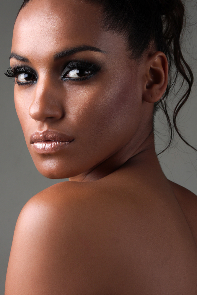 Model: Veronica 9703