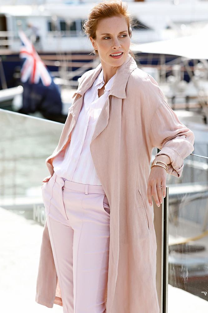 Model: Daniela 76934