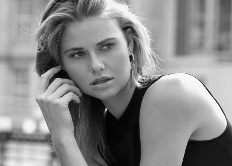 Model: Johanna 53492