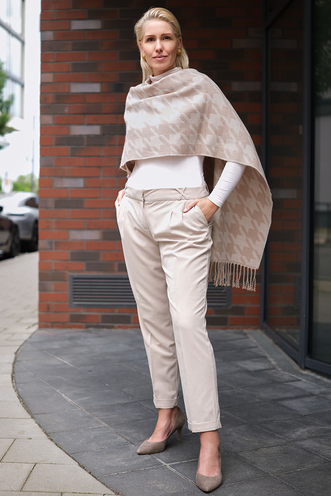 Model: Nadine 111096