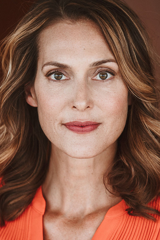 Model: Caroline 100363