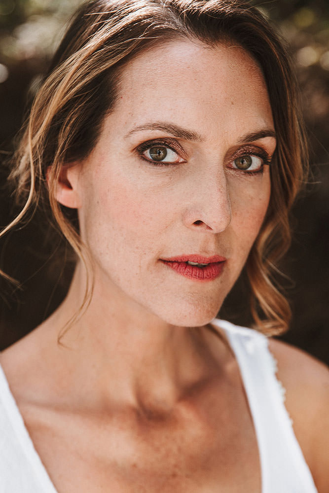 Model: Caroline 100369