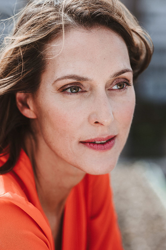 Model: Caroline 100375