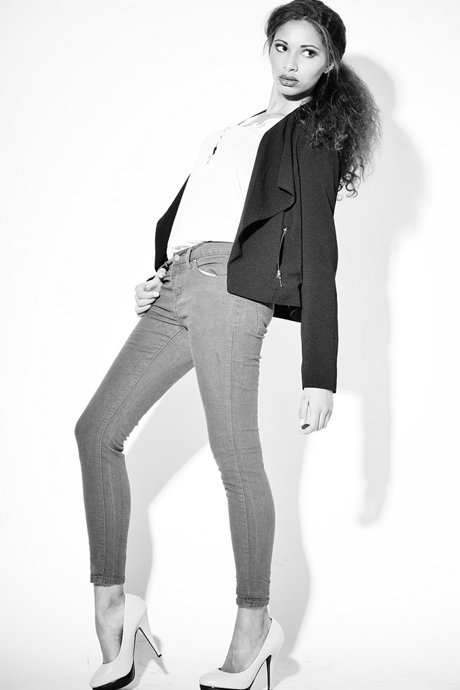 Model: Vanessa 61336