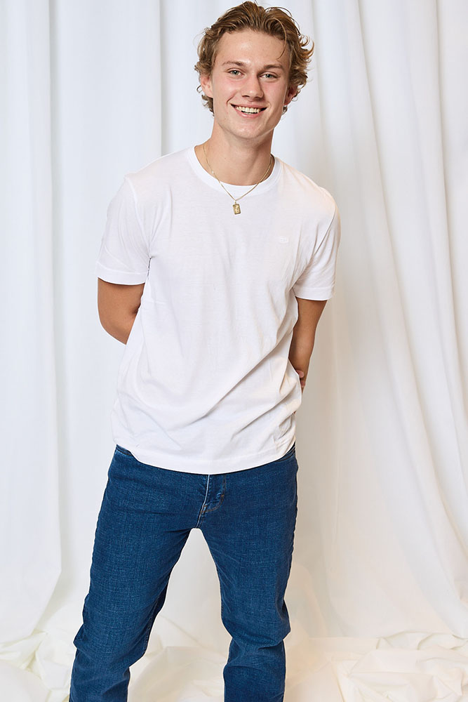 Model: Julian 122077