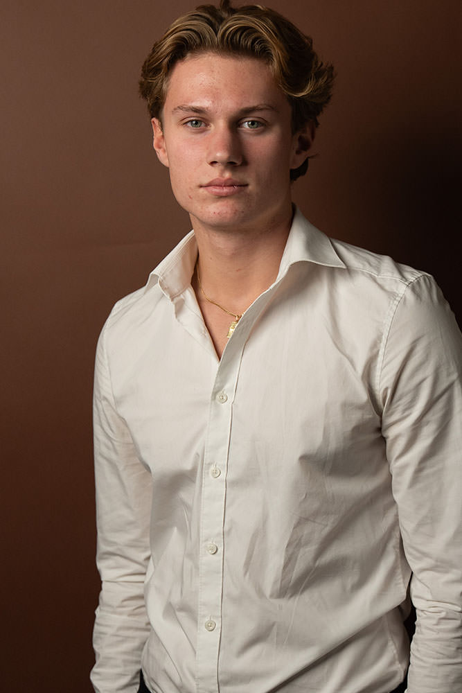 Model: Julian 122153