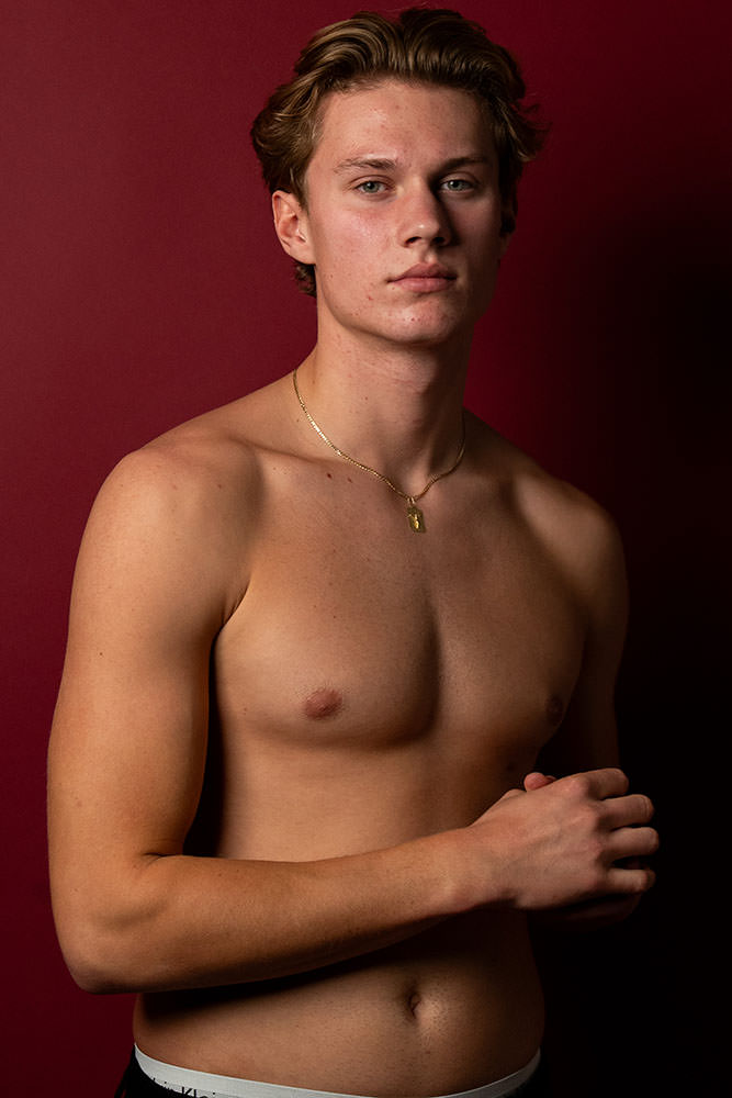 Model: Julian 122158