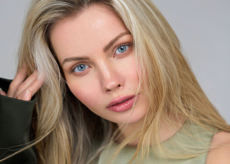 Model: Karina 111457