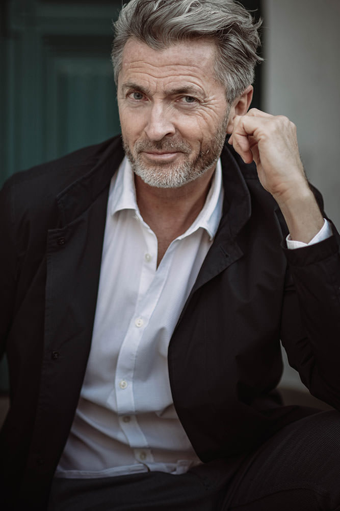 Model: Oliver 102637