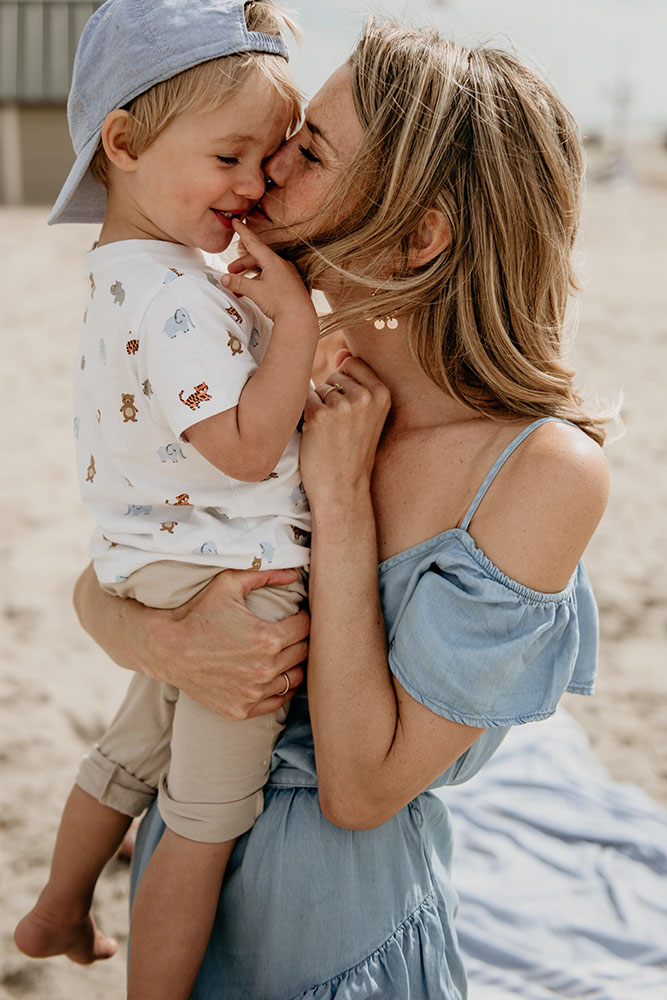 Model: Christine 89823