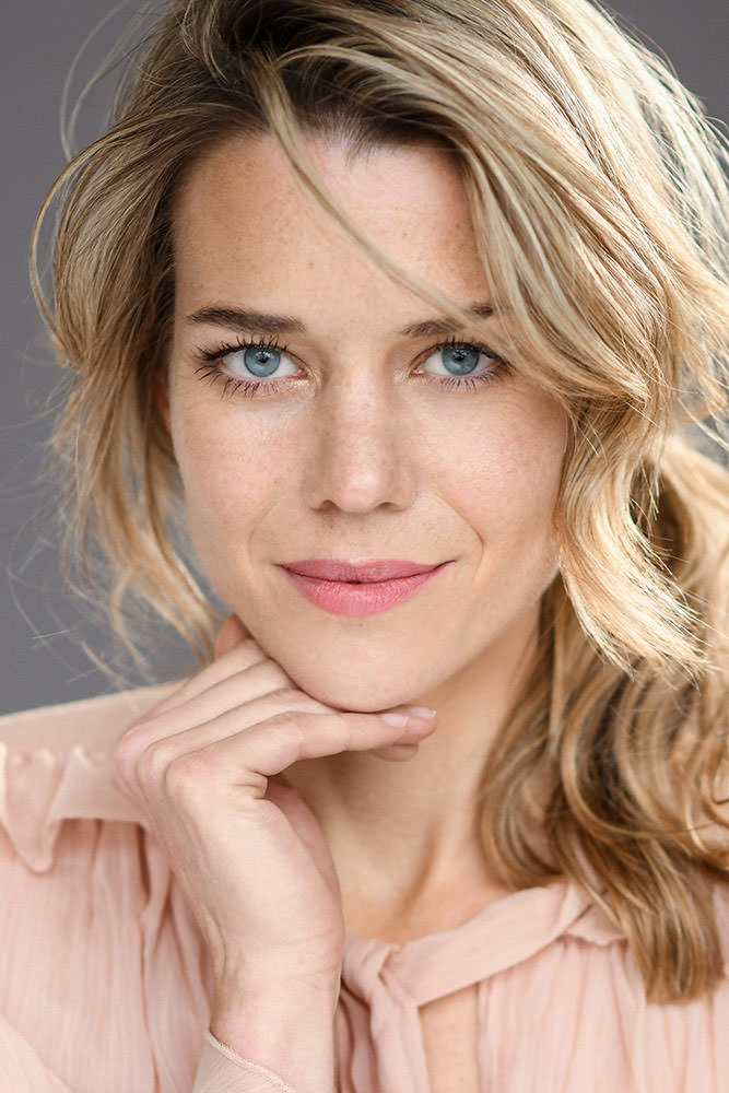 Model: Christine 91935