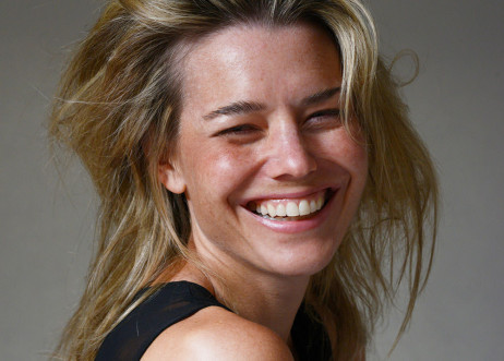 Model: Christine 115841