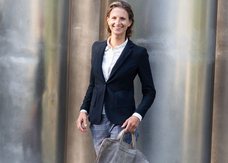 Model: Annika 102303