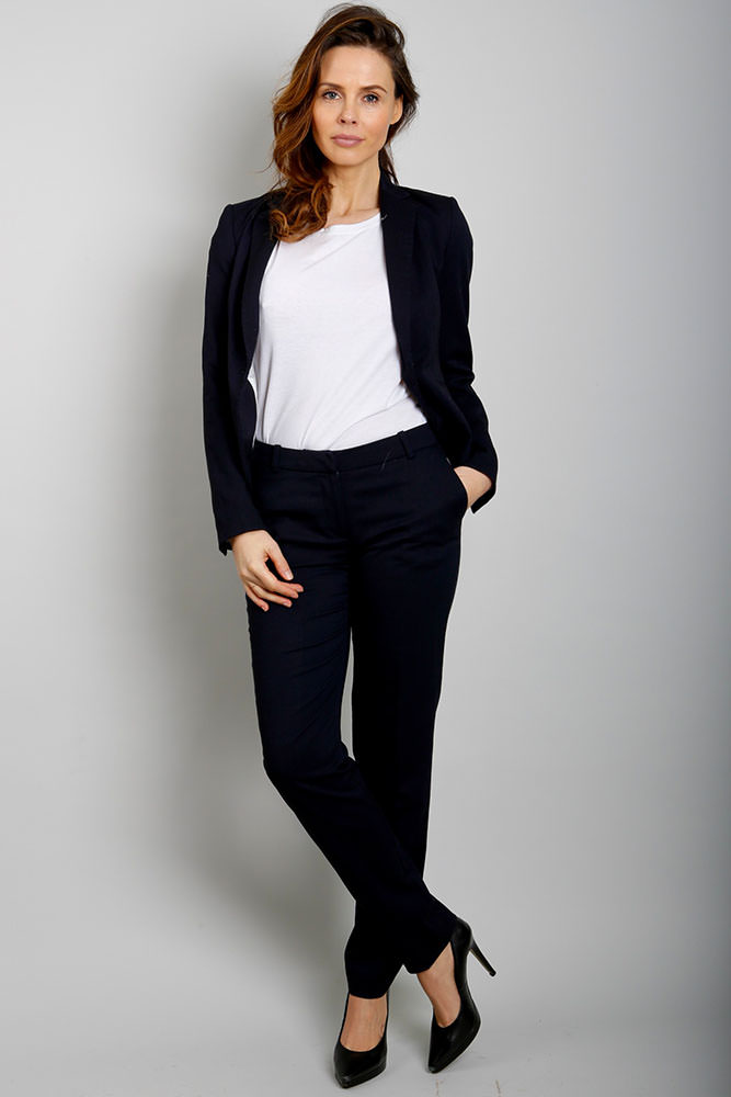 Model: Claudia 81929