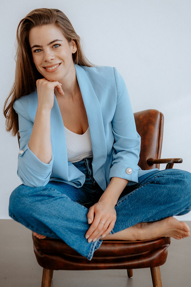 Model: Anisia 113023