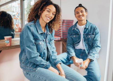 Model: Darleen 101519