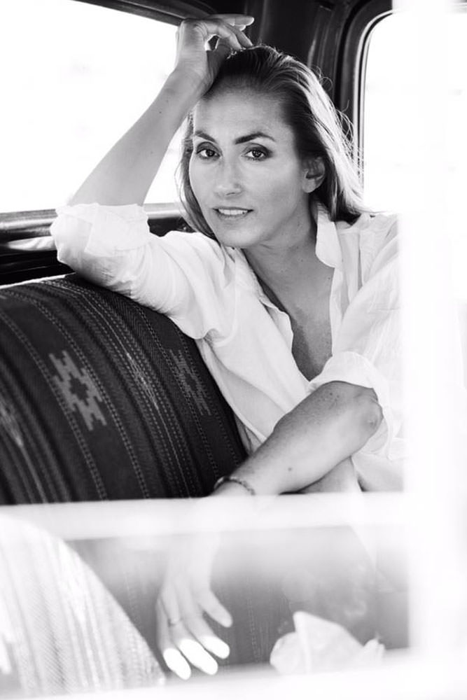 Model: Christina 81755