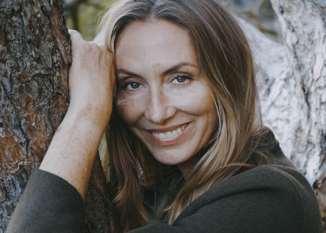 Model: Christina 82823