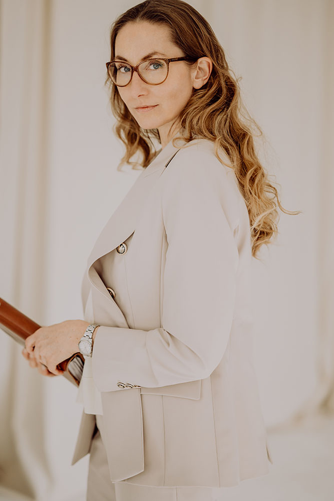 Model: Christina 87401