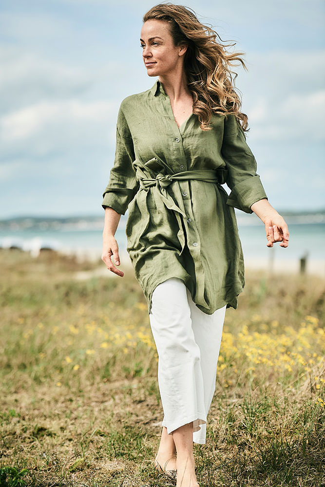 Model: Tina-Marie 72805