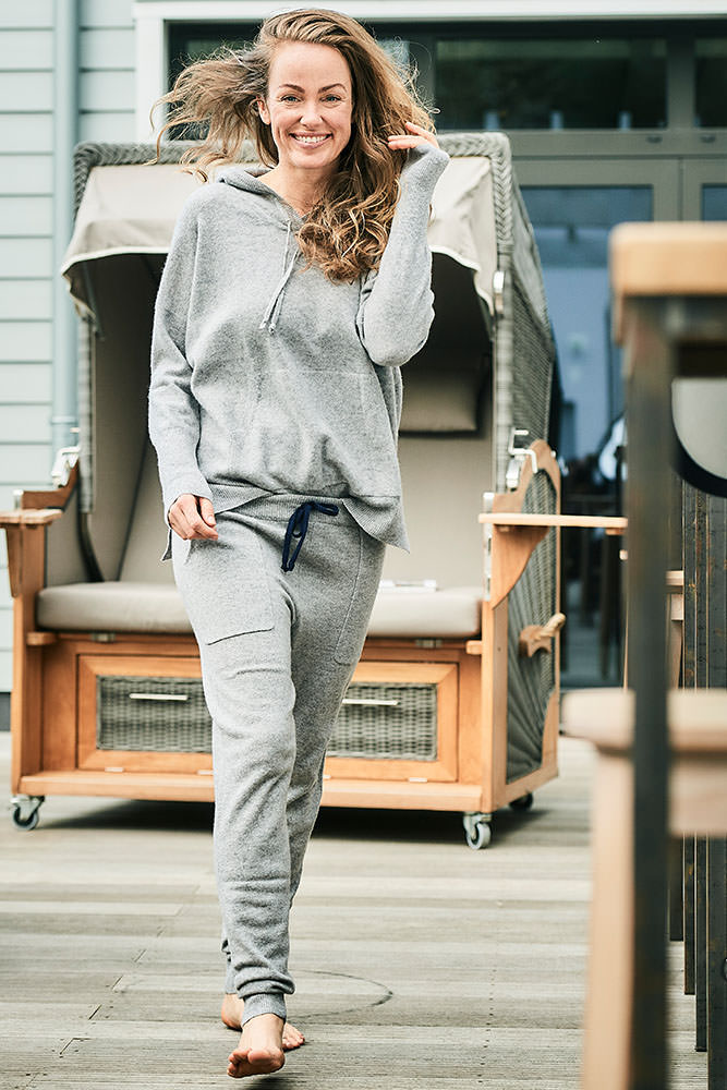 Model: Tina-Marie 72807