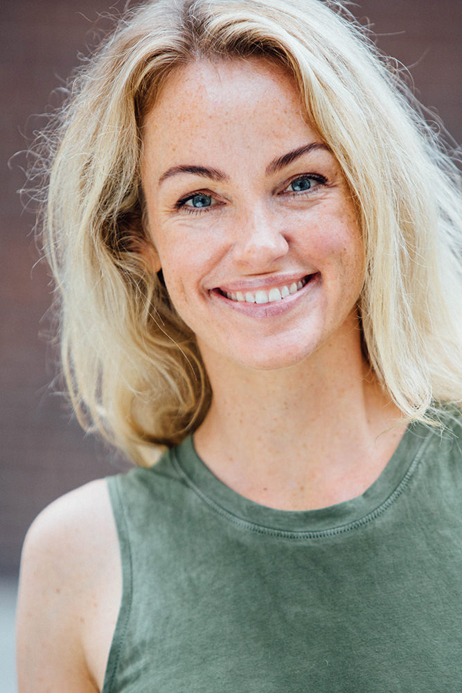 Model: Tina-Marie 50510