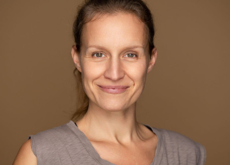 Model: Valerie 90195