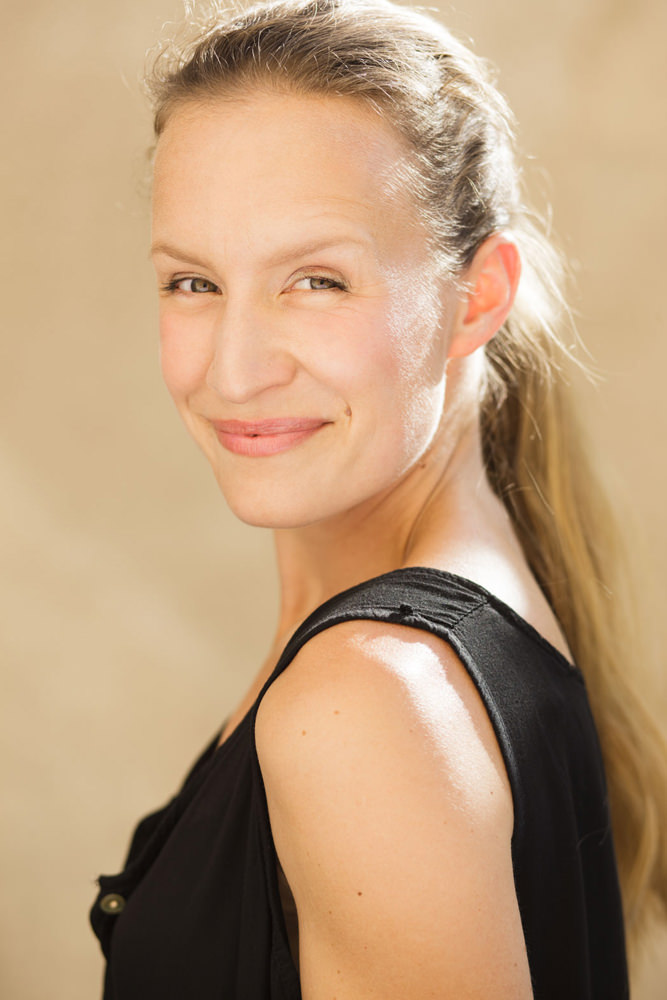 Model: Valerie 38181