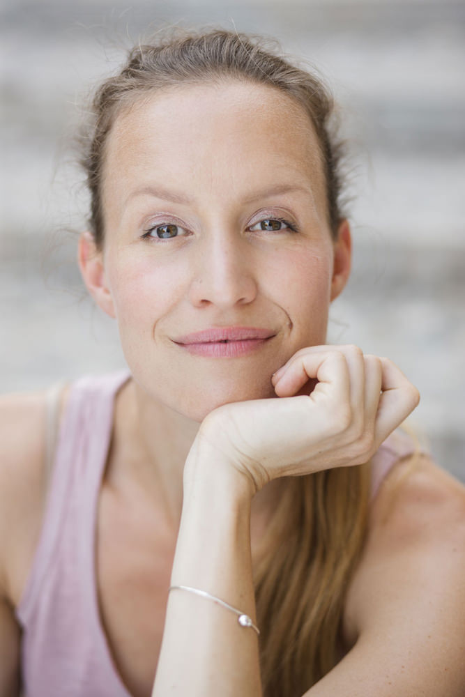 Model: Valerie 38186