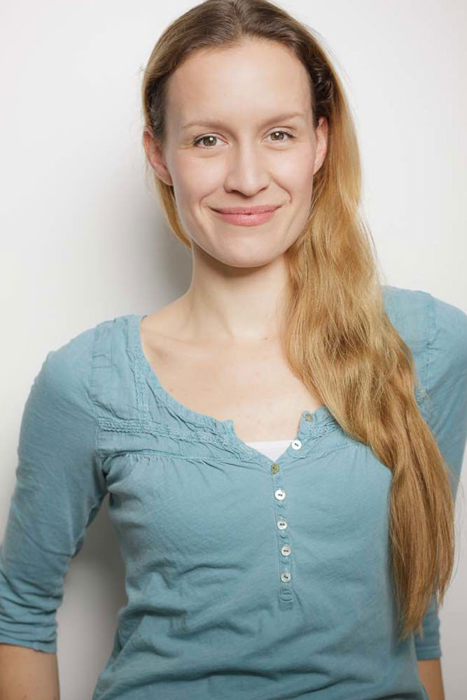 Model: Valerie 38188