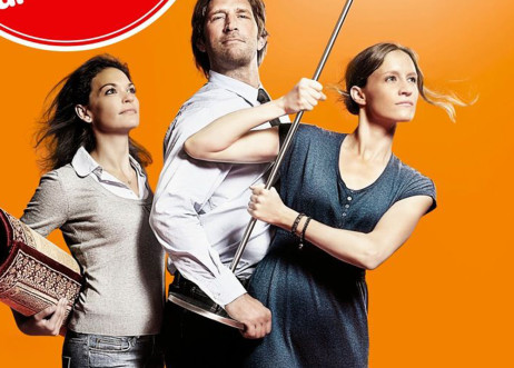 Model: Valerie 38199