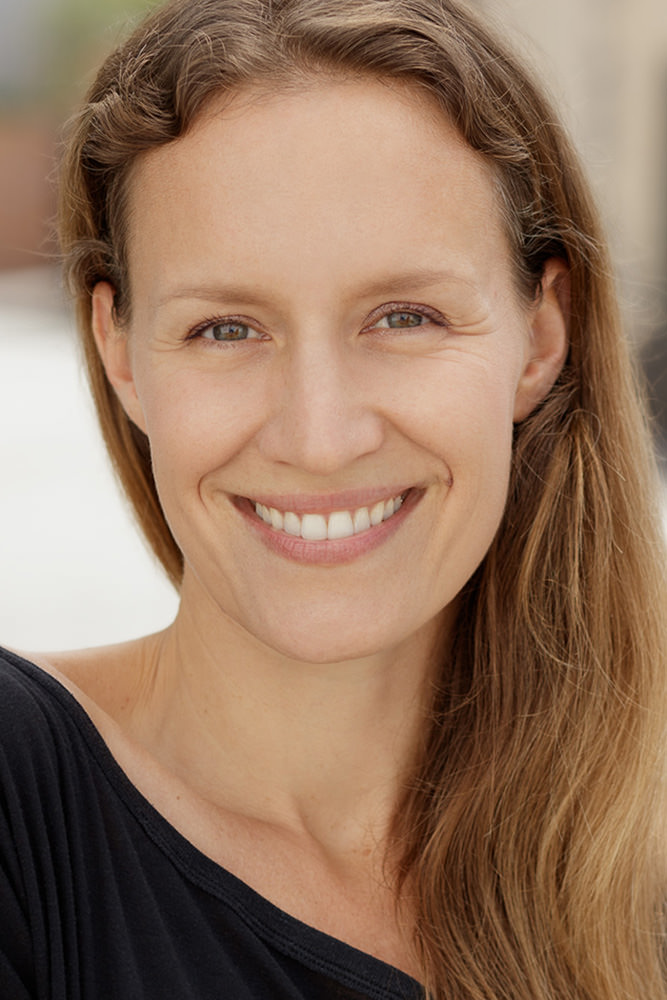 Model: Valerie 65172