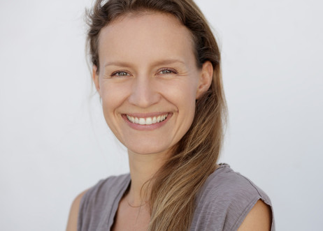 Model: Valerie 65178